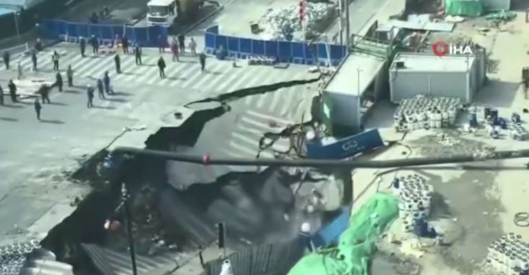 The Sİlk News metro Şanghay